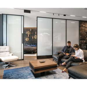 Μοντέρνο εσωτερικό διαμέρισμα-Smart γυαλί